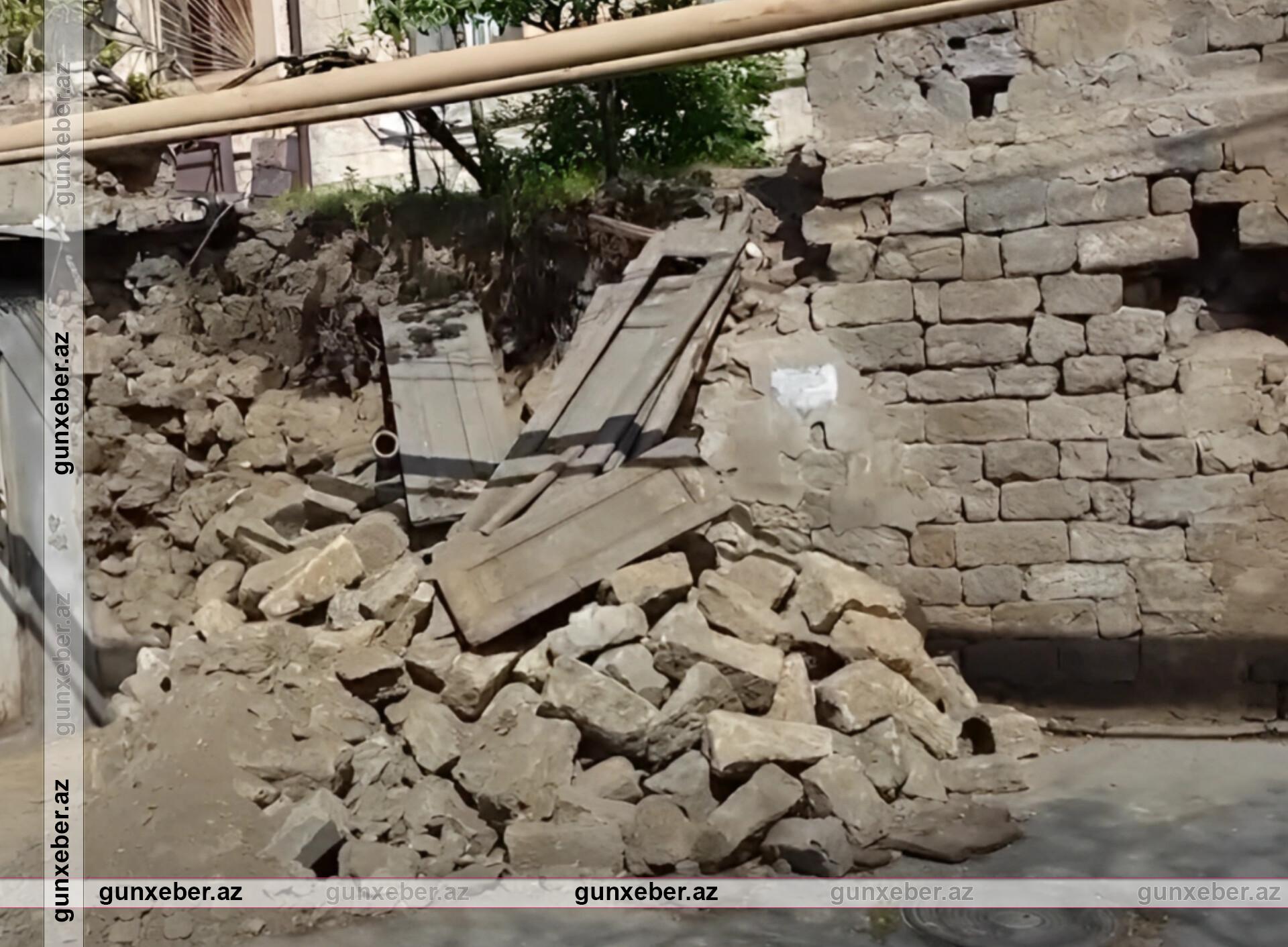 Bakıda binanın hasarı aşdı