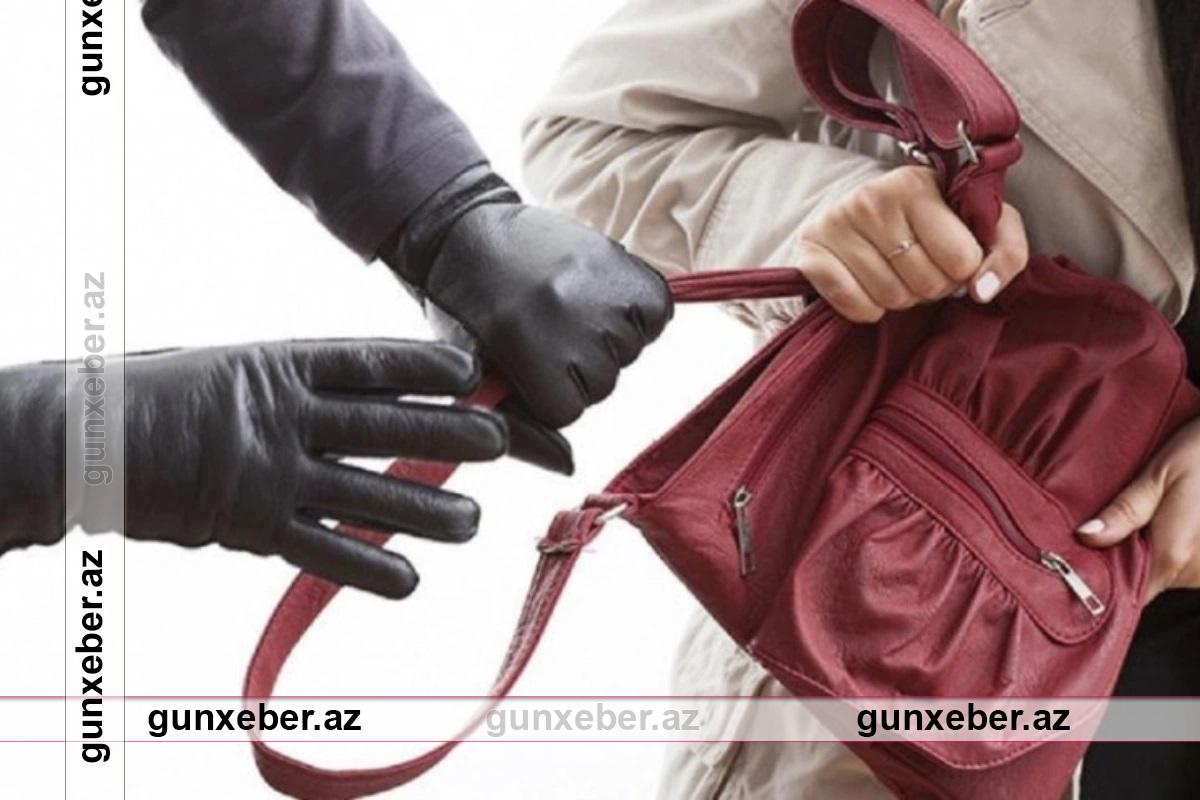 Bakıda tələbə qızlar parkda yatdılar: Çantaları oğurlandı