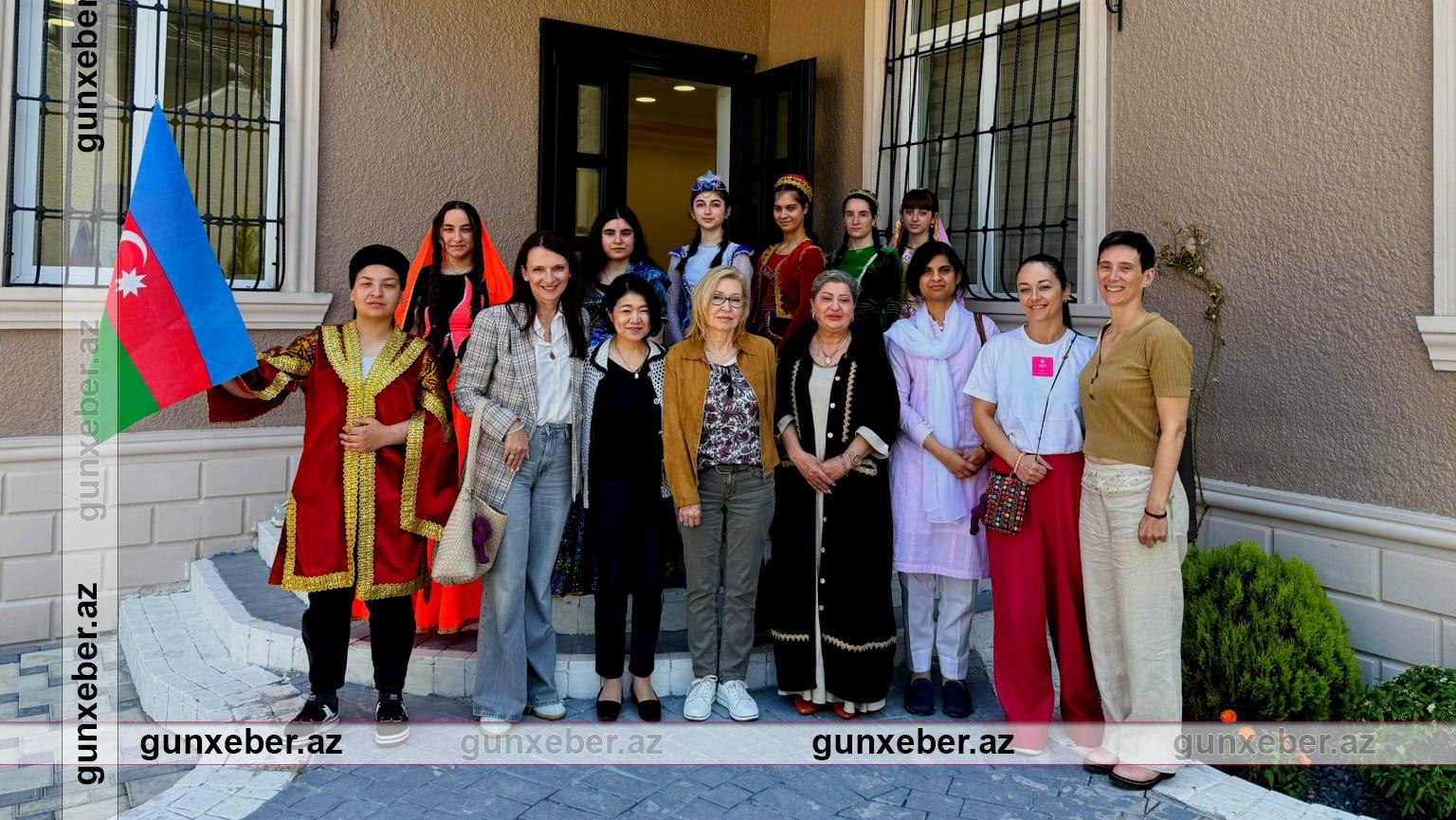 7 ölkənin səfir xanımları “Azərbaycan Uşaqları” İctimai Birliyinin qonağı olublar