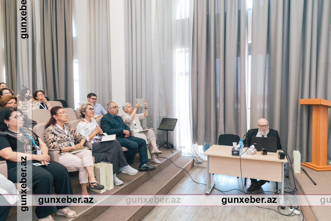 Dünya şöhrətli arxeomusiqişünas Bakıda mühazirə oxuyub