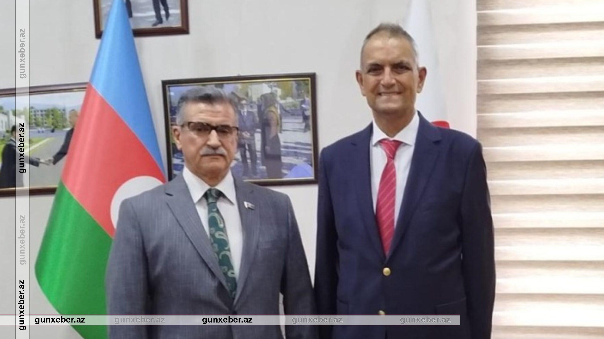 Azərbaycan Qızıl Aypara Cəmiyyətinin prezidenti Türk Kızılayının nümayəndəsini qəbul edib