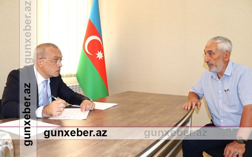 Zaur Mikayılov Xızıda vətəndaşları qəbul edib