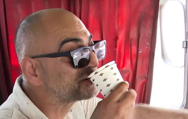 Avtobus sürücüsü sükan arxasında pivə içib?