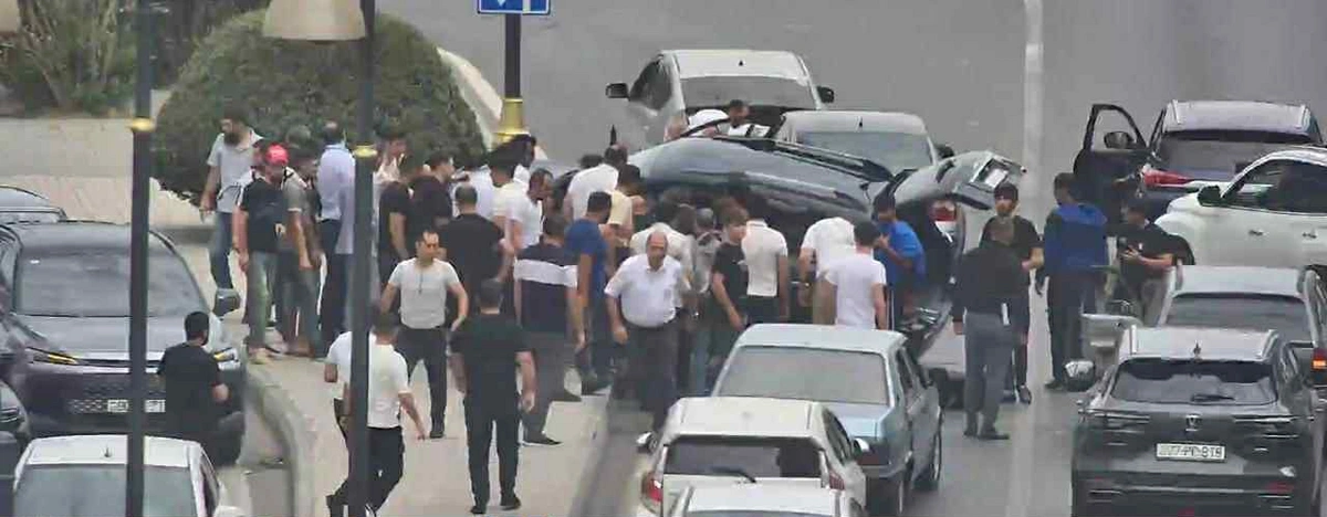 Tbilisi prospektində yol-nəqliyyat hadisəsi baş verib