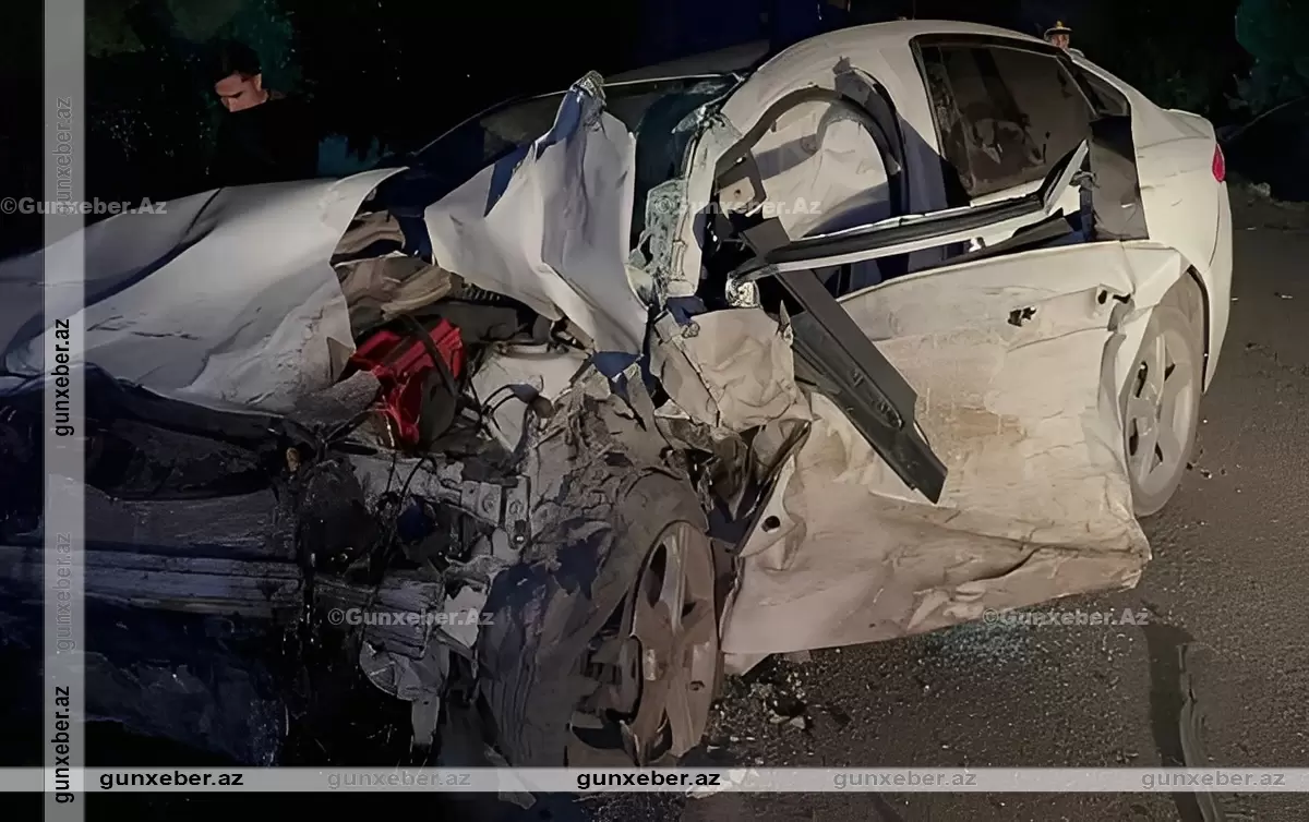 Xaçmazda avtomobil ağaca çırpılıb, xəsarət alan var