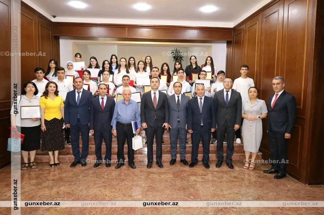 Bu gün 2024–2025-ci tədris ilində İsmayıllı rayonunda təhsil sahəsində yüksək nəticə göstərmiş məzunlarla görüş keçirilib.