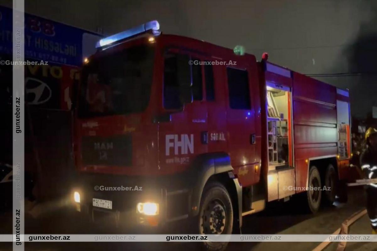 Babək prospektindəki təkər bazarında yanğın olub