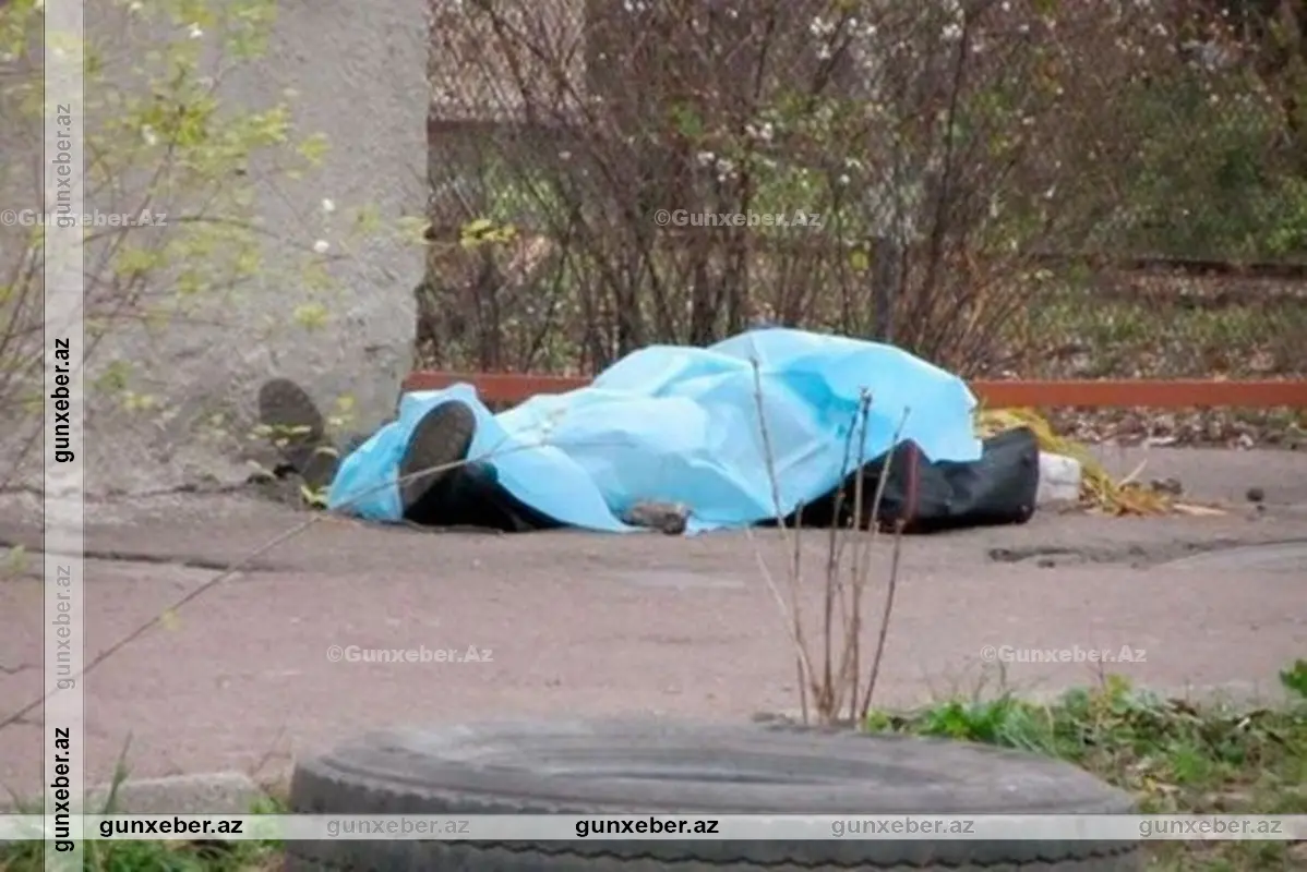 Bakıda 54 yaşlı kişi küçədə öldü