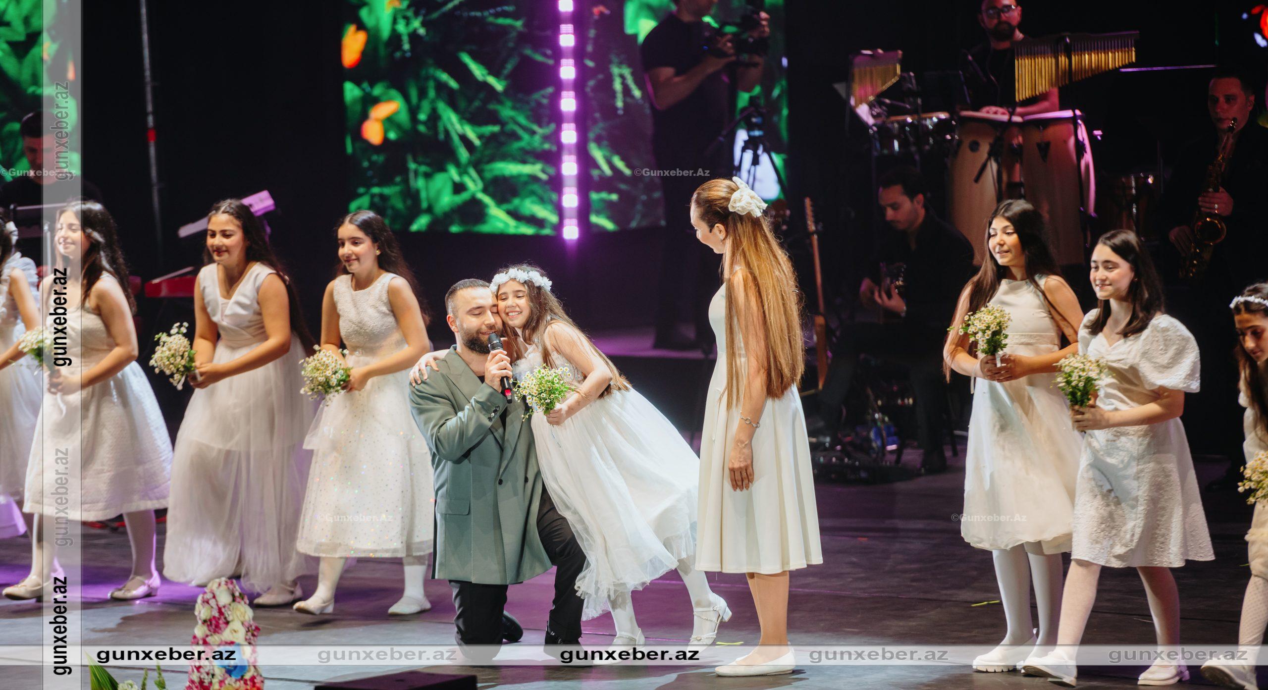 Azaddan sosial mesajlı LAYİHƏ – VİDEO – FOTOLAR