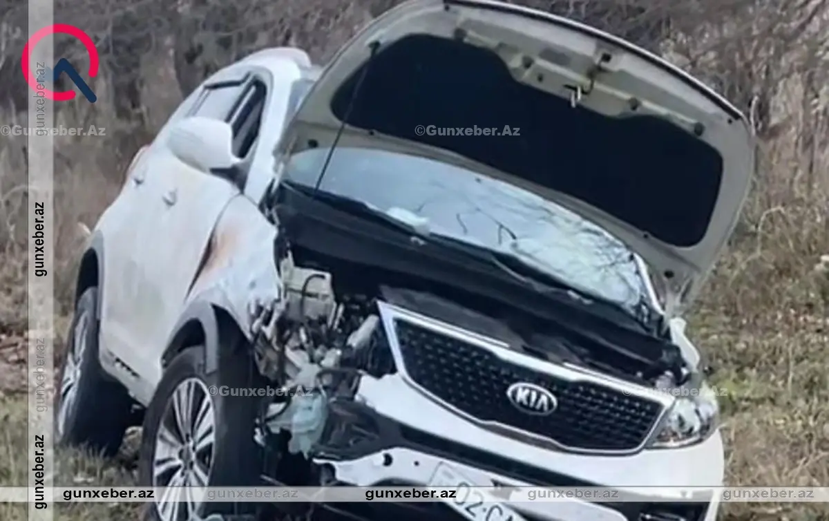 Şəhid bacısı Ağcabədidə qəzaya düşdü: Yaralılar var