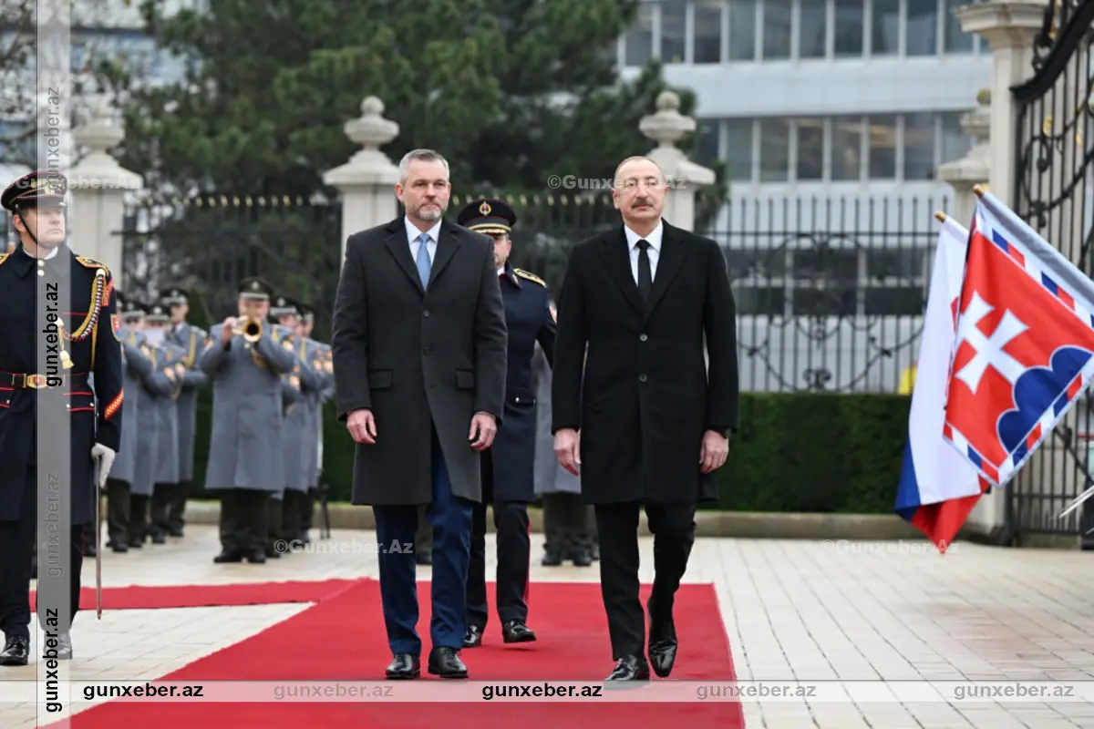Prezident İlham Əliyevin Bratislavada rəsmi qarşılanma mərasimi olub