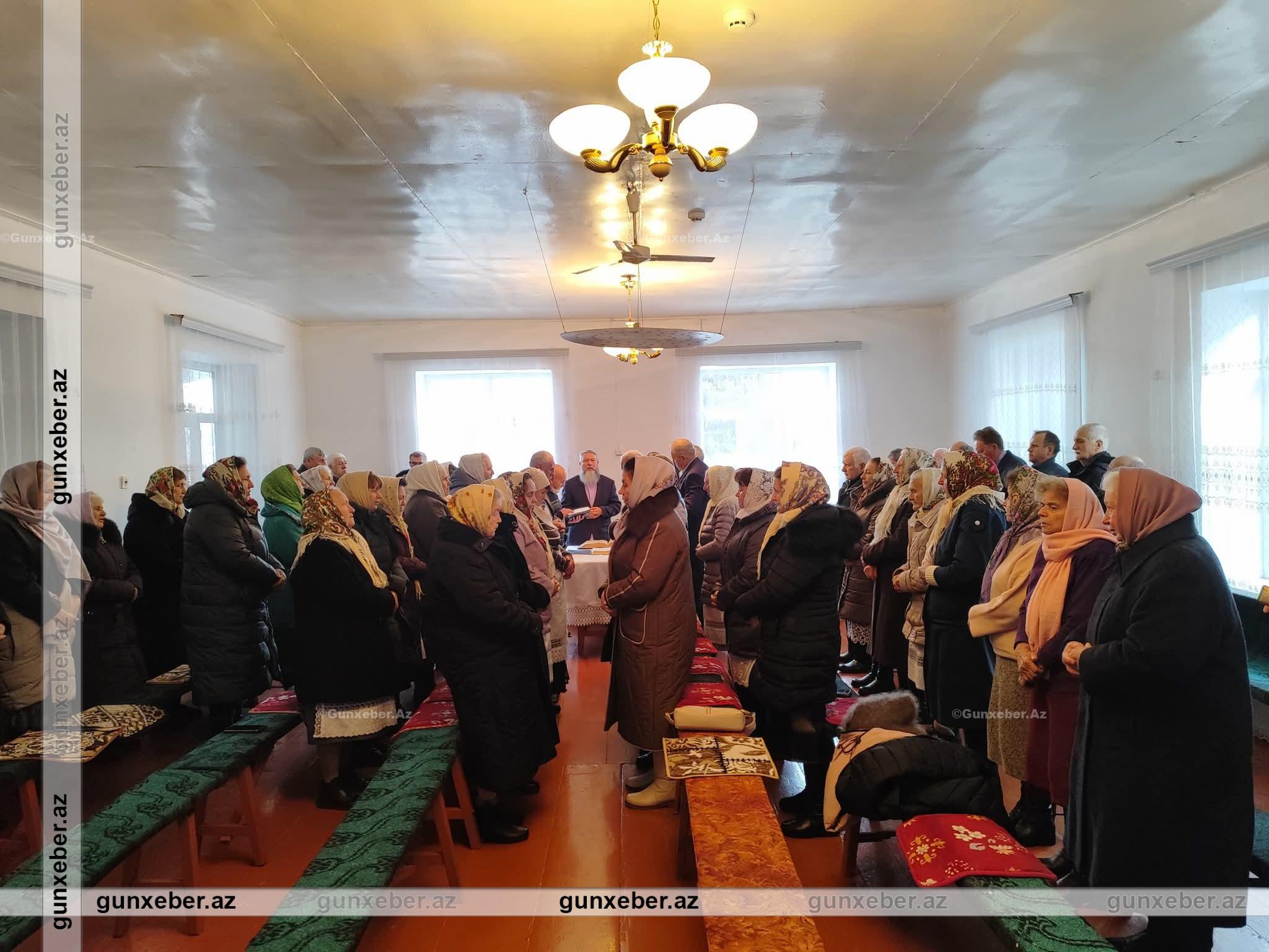 İvanovka kəndində Milad bayramı böyük təntənə ilə qeyd olunub.