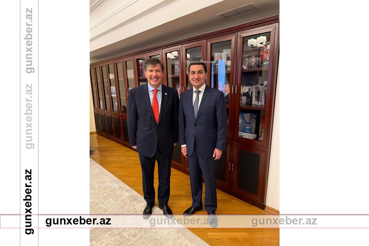 Hikmət Hacıyev BMT-nin müvəqqəti rezident əlaqələndiricisi ilə görüşüb