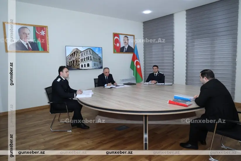 Kamran Əliyev Pirallahıda vətəndaşları qəbul edib