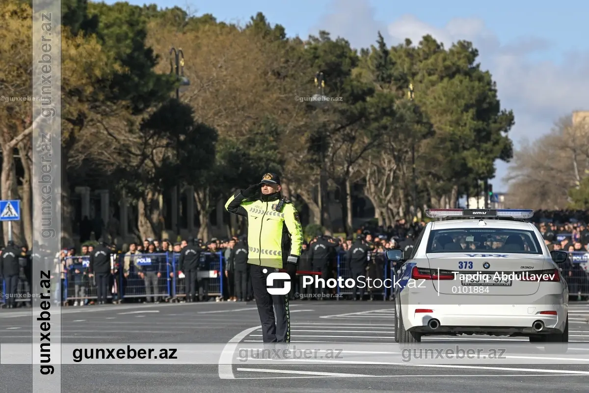 20 Yanvar şəhidlərinin xatirəsi bir dəqiqəlik sükutla yad edildi
