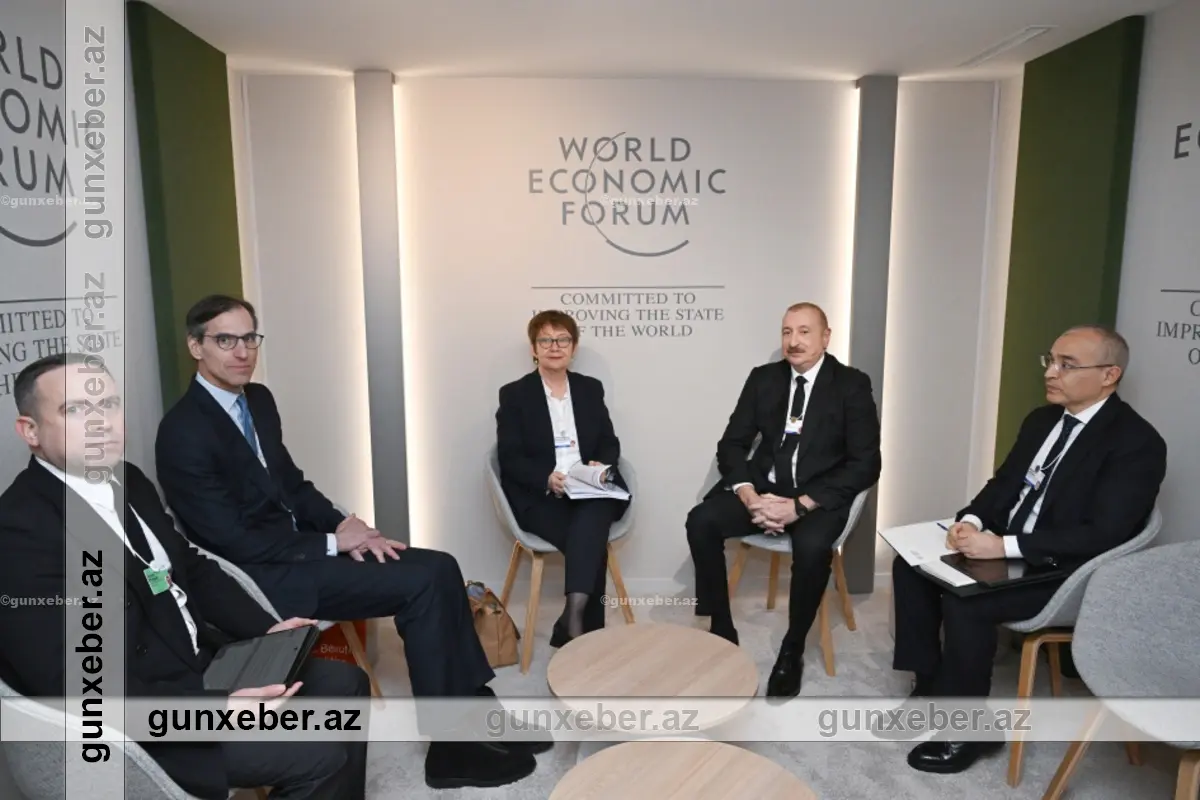 Prezident İlham Əliyev Davosda Avropa Yenidənqurma və İnkişaf Bankının prezidenti ilə görüşüb