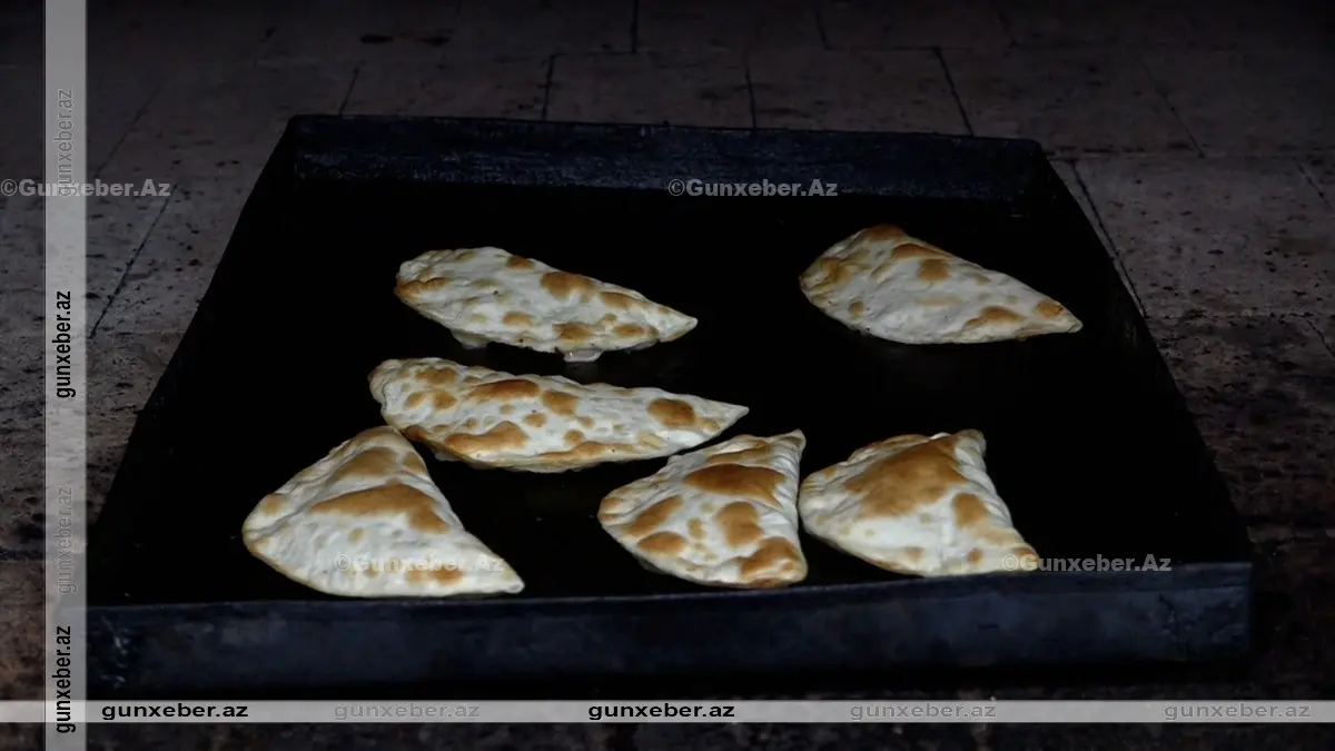 Sumqayıtda dənizkənarı obyektlərdə dəvə qutabı MENYUDAN NİYƏ ÇIXARILDI?