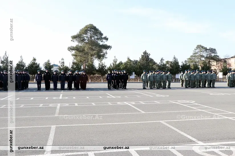 Hərbi Hava Qüvvələri komandanı və Hərbi prokuror hərbi hissələrdə olublar