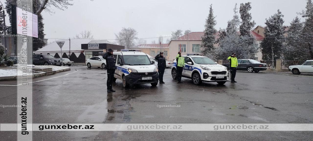 İsmayıllıda 20 Yanvar şəhidlərinin xatirəsi bir dəqiqəlik sükutla yad edilib