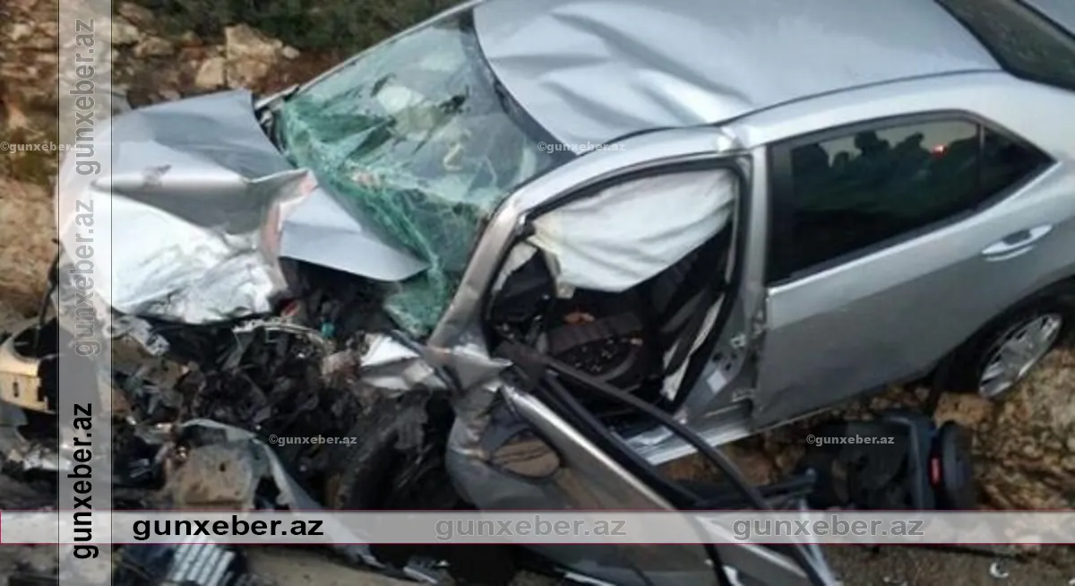 Kürdəmirdə sürücü idarəetməni itirdi: Xəsarət alanlar var