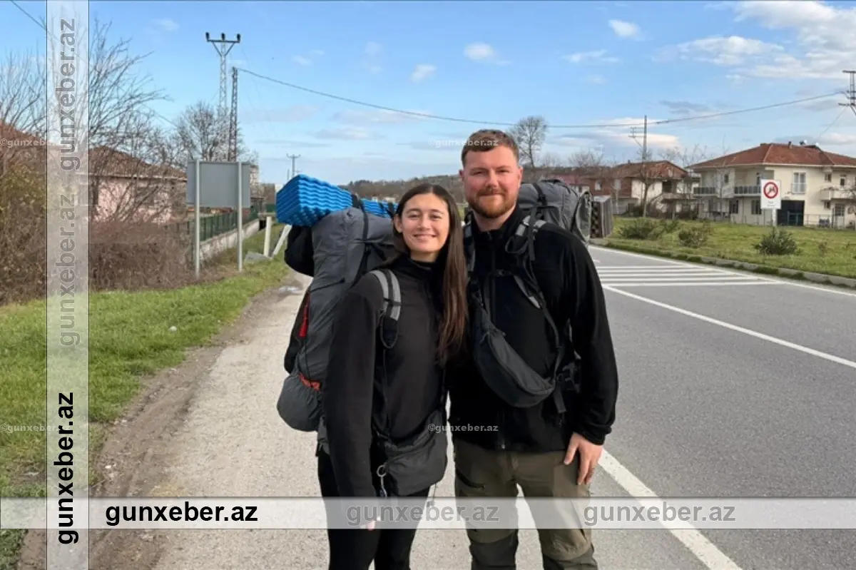 1,5 ildir yolda olan ingilis səyyahlar Vyetnama piyada getməyi planlaşdırırlar
