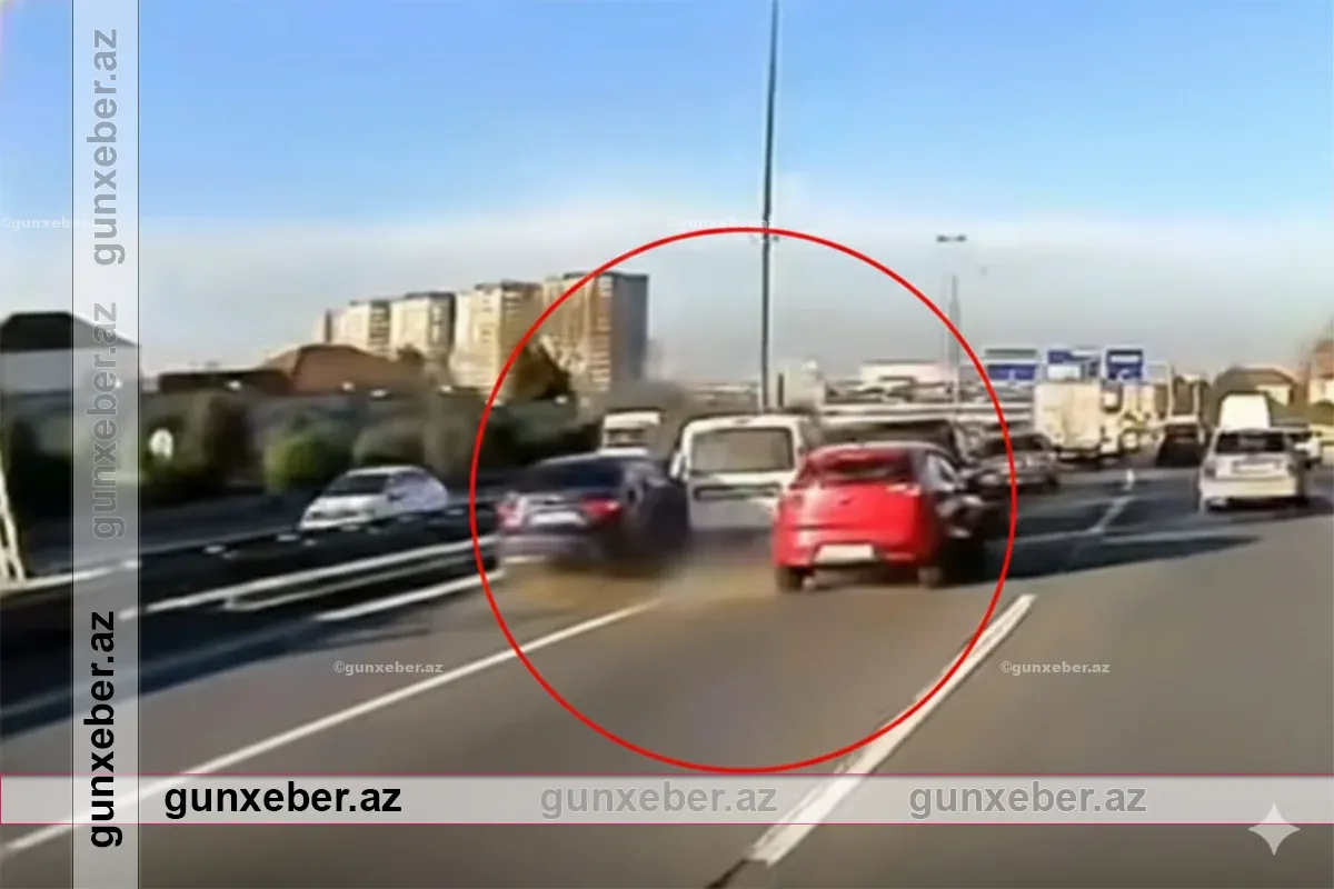 Bakıda zəncirvari qəza: Üç avtomobil toqquşdu