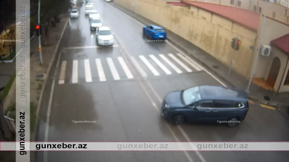 Bakıda sürücüdən qeyri-adi qayda pozuntusu: Hərəkəti tam dayandırdı